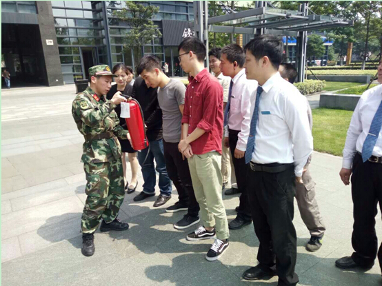 濱江區(qū)消防安全教育在信雅達(dá)開展 南都人為G20保駕護(hù)航